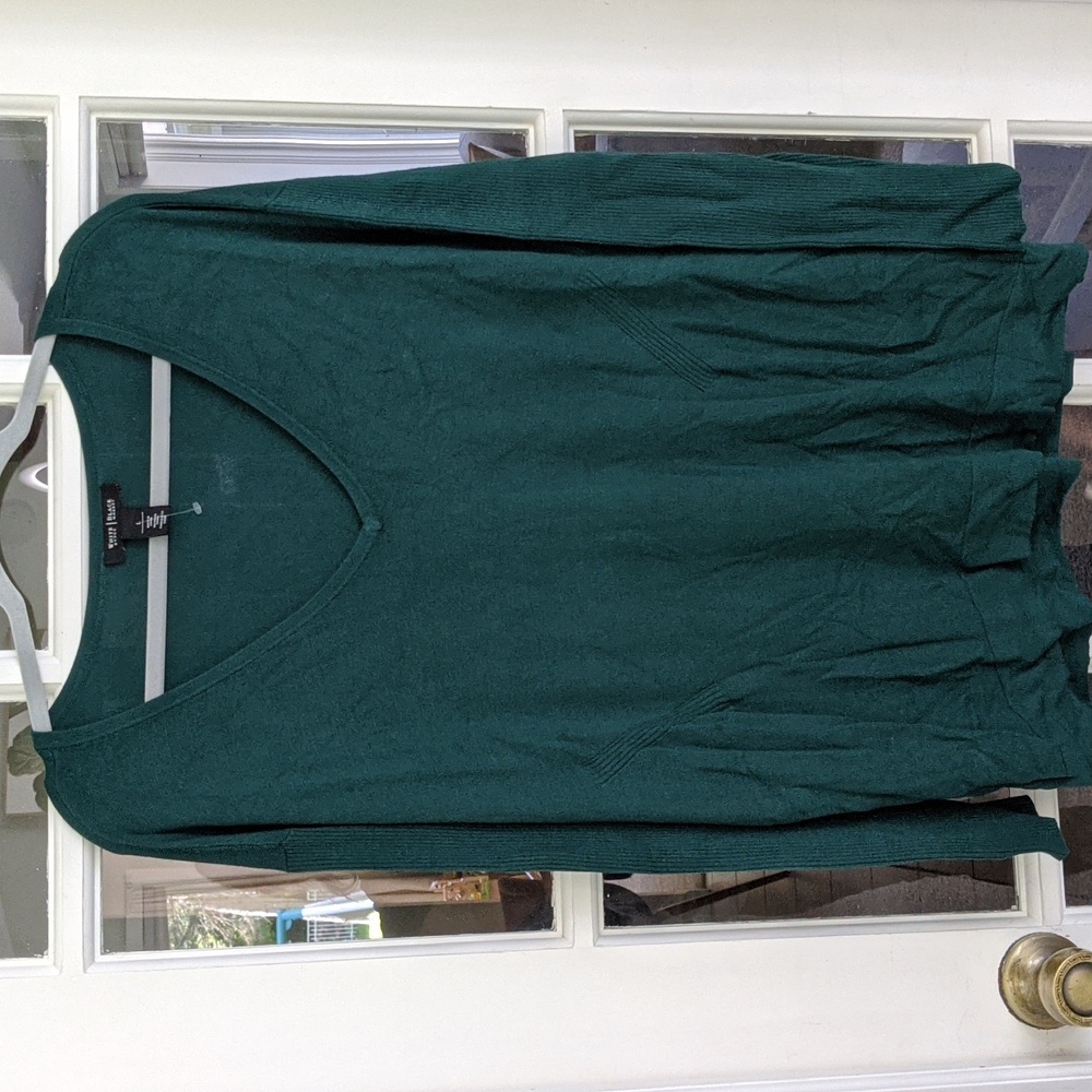 Women's Large White House Black Market Green Long Sleeve V-Neck Pullover Sweater